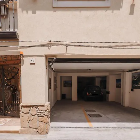 La Casa Di Pinocchio * אנה